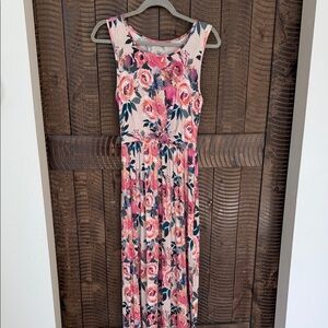 LATCHED MAMA Floral Sleeveless Maxi Dress 🌸